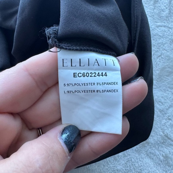 Elliatt Biarritz Maxi Gown in Black - Picture 7 of 12